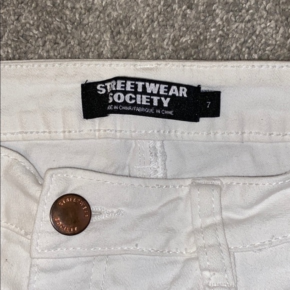 White ripped jeans - Picture 3 of 3